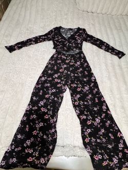 Jumpsuit negro floral (manga larga)