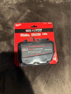 Milwaukee M18 RedLithium Forge 12.0 Battery 48-11-1813