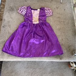 Girls Costume Sz. 4-6. Years. Dress Rapunzel. Princess. Disney. Stores