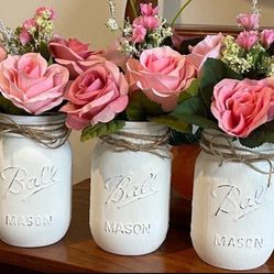 Chalk painted distressed mason jars - PINK ROSES