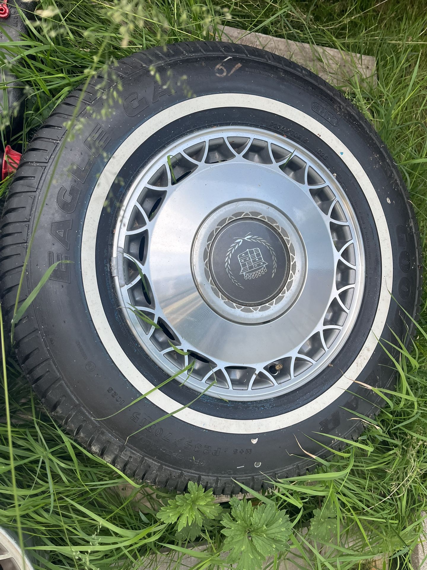 1(contact info removed) Cadillac Fleetwood Brougham Wheels