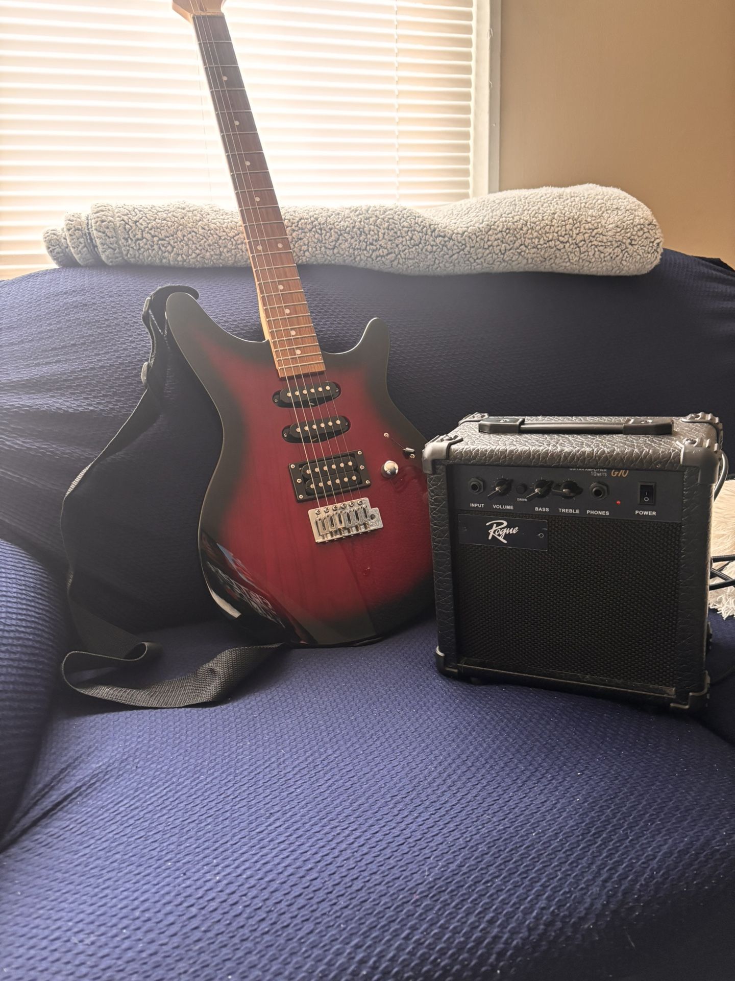 Rogue Electric Guitar