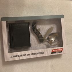 Lunch Tool And Wallet 