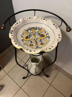 Deruta inspired Pitcher And Basin Stand