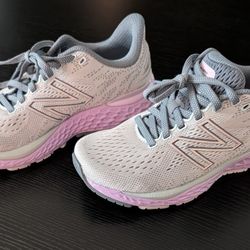 Women's New Balance Fresh Foam 880v11 Sz 6.5