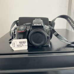 Nikon Camera D5300