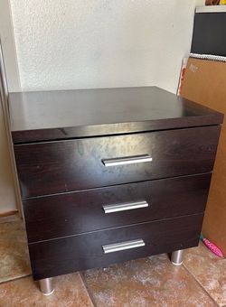 3-Drawer Nightstand Side Table