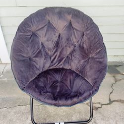 Like New Saucer Chair