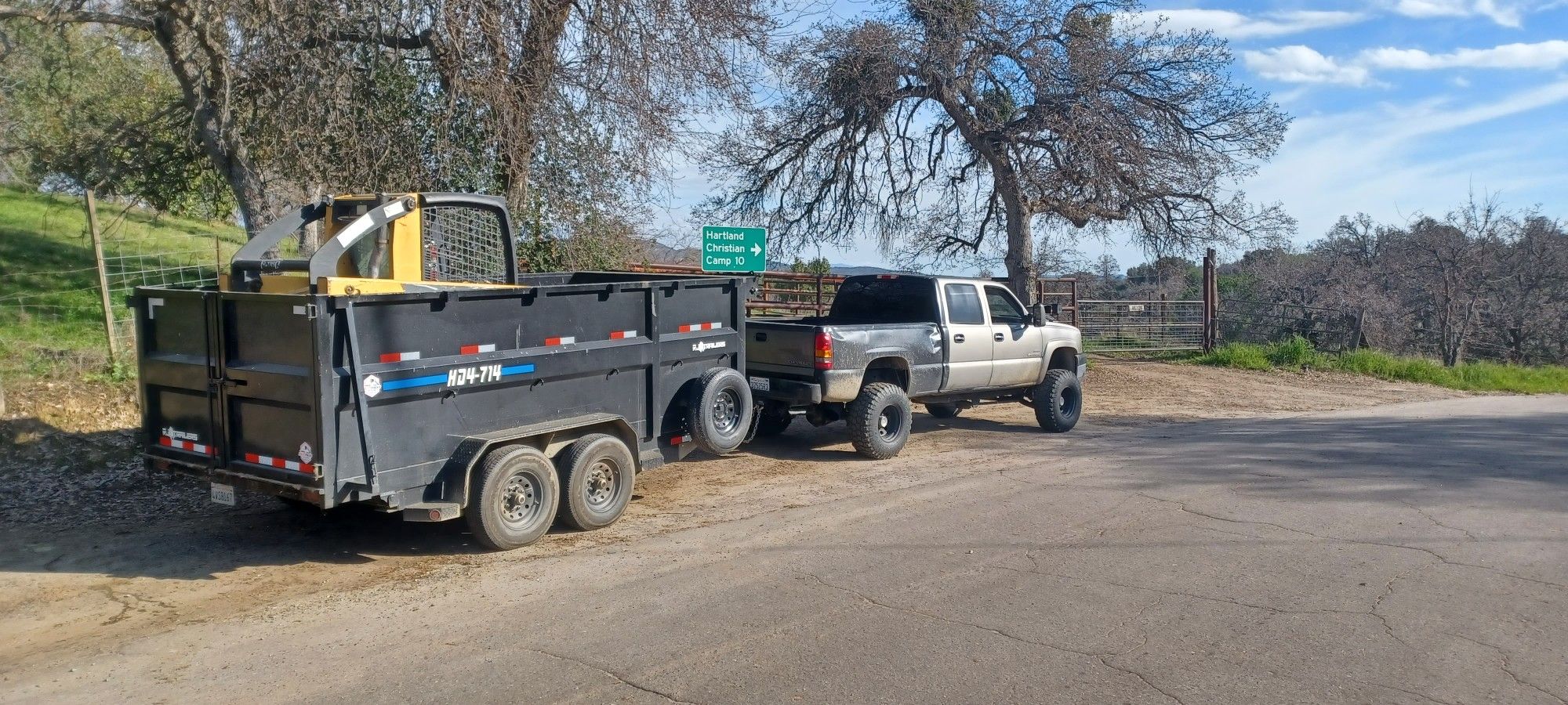 Dump Trailer Bobcat 