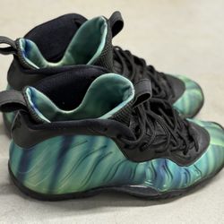 Nike Foamposite Northern lights - Size 5
