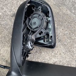 2019 Mercedes Metris Mirror