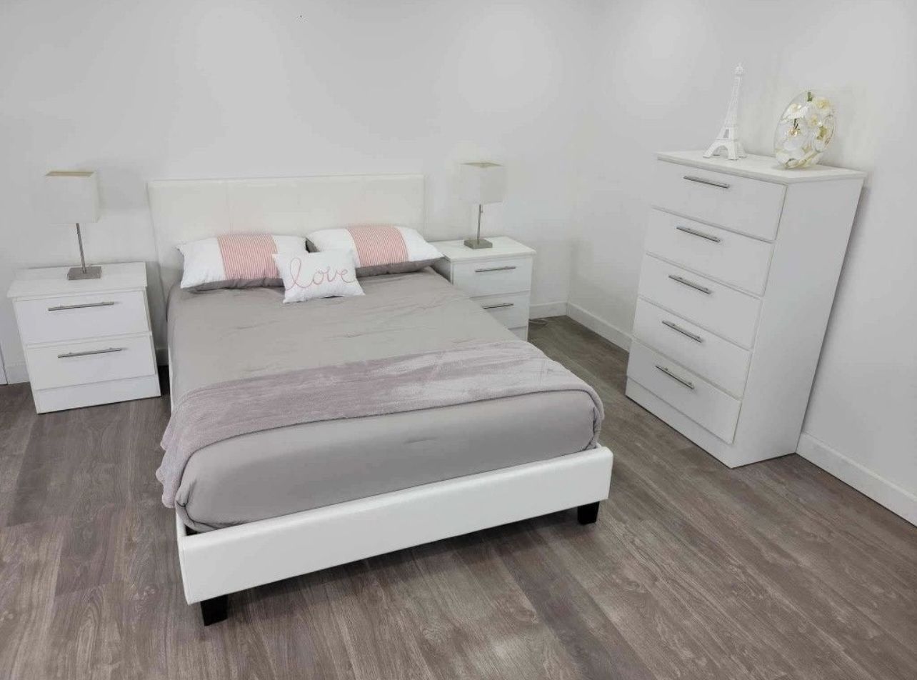 Bedroom Set - Juego De Cuarto