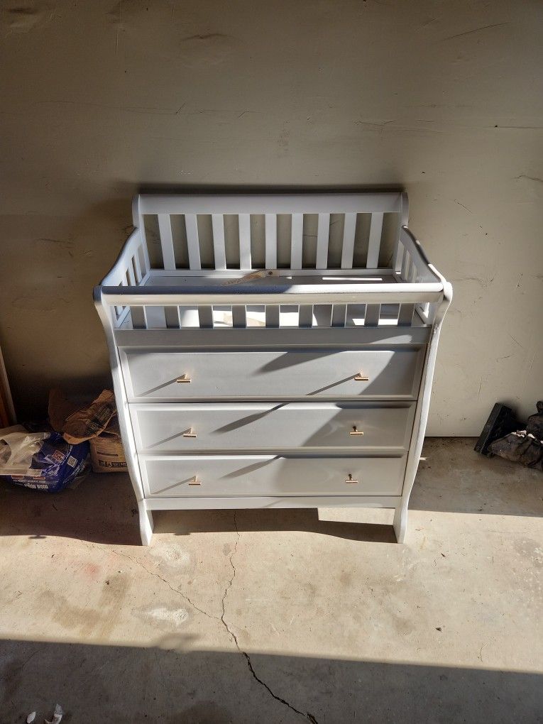 Dresser/changing Table