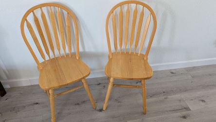 4 Windsor Chairs