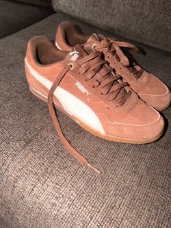 Women Puma sneakers