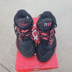 Kyrie Infinity Size 11