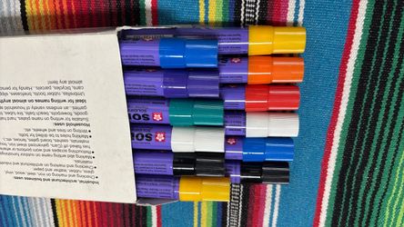 Multicolor Marker Set in Box