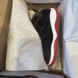 Jordan 11 Retro Blk/Red velvet 9c (kids) 