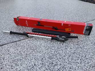 Hedge trimmer atachment