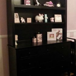 Gorgeous Black Dresser And Hutch