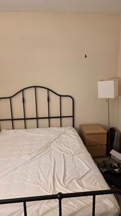 Queen Size Bed Frame & Mattress