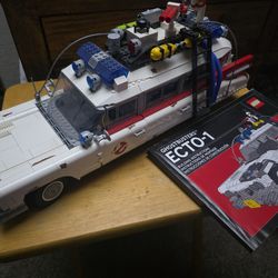 2020 Ghostbusters Ecto-1 : Afterlife movie.