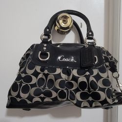 ♥️$100.00 Coach Purse ( E x c e l l e n t ! )♥️