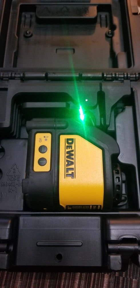 DEWALT
100 ft. Green Self-Leveling 3-Spot Laser Level with (2) AA Batteries & Case