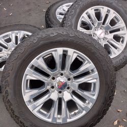 20".GMC Yukon Denali Stock Wheels Tires LIKE NEW!