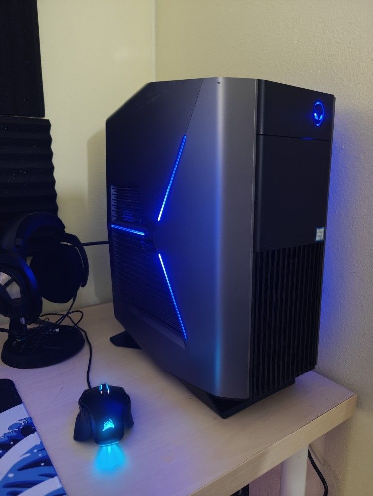 Gaming PC Alienware Aurora R7 (I7-8700, GTX 1080, 16GB, 256GB)