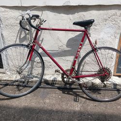 FUJI Road Adult Bike 27" Wheels