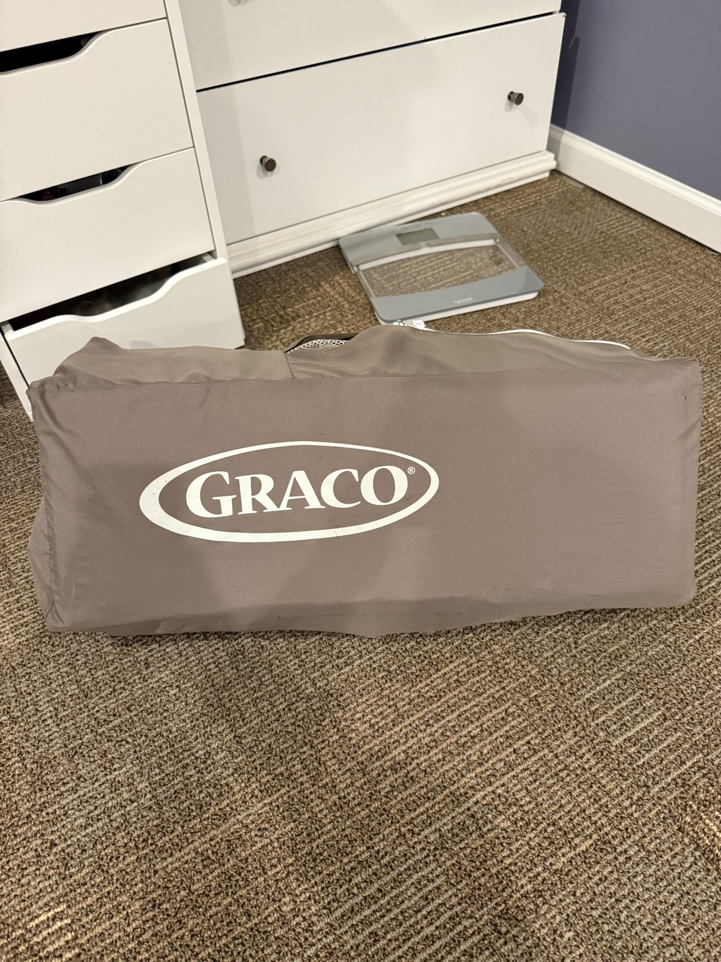 Graco pack n play