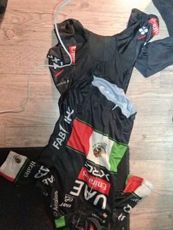Uae cycling kit