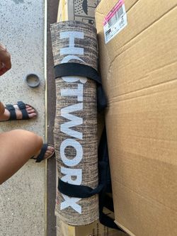 Hotworx Yoga Mat with Strap