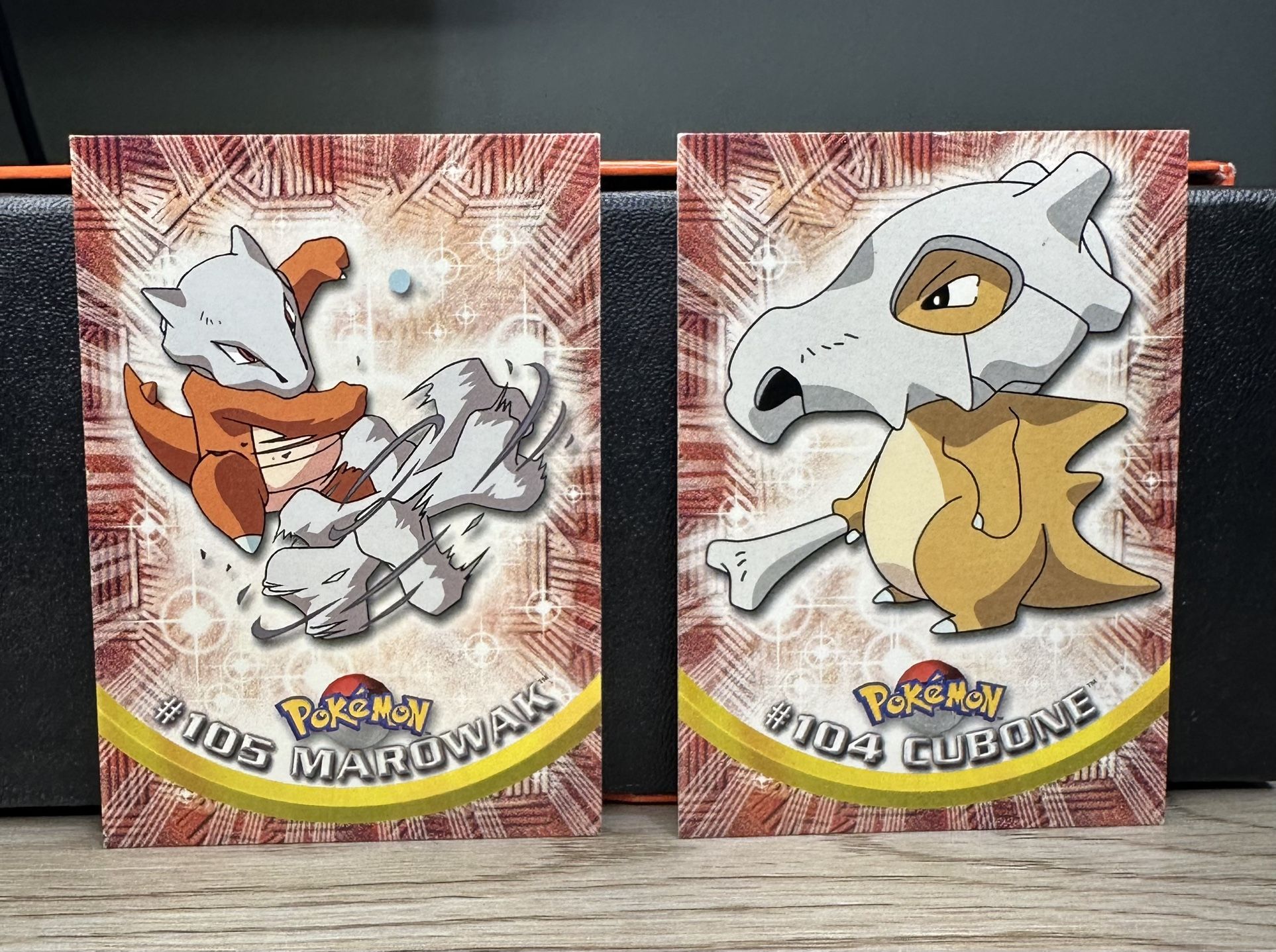 リザードン R.Foil 1st Print [Blue Topps Logo] リザードン R.Foil 1st Print [Blue Topps Logo] Charizard Foil