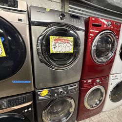 Front load washer and dryer set In great condition well cleaned, delivery available 🚚