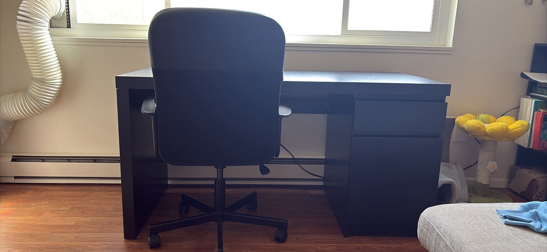 Brown-Black IKEA Malm
