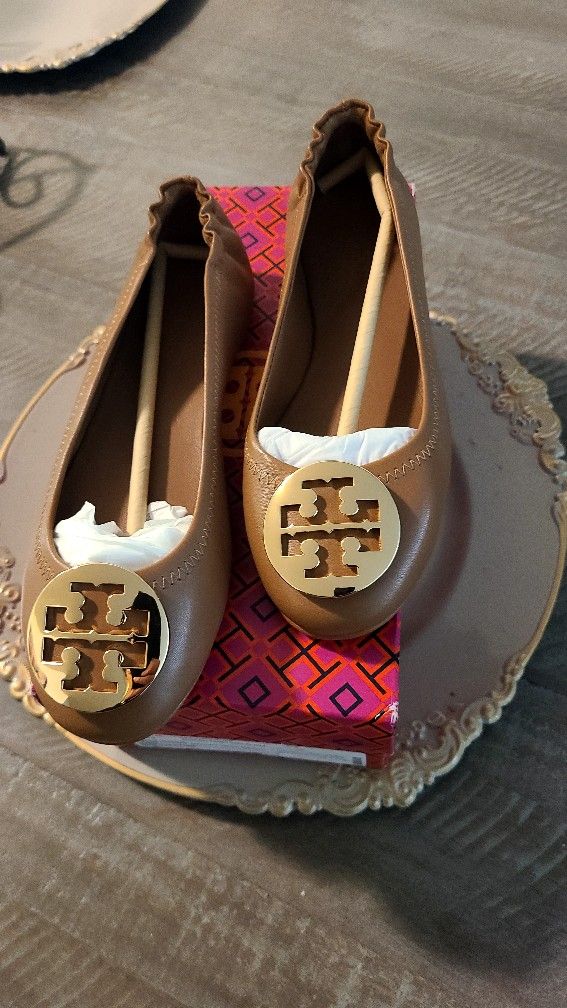 NEW TORRY BURCH LEATHER FLATS SUPER SOFT LEATHER