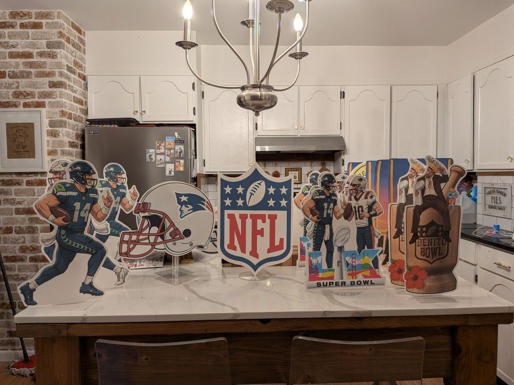 Cardstock Superbowl Centerpieces With acrylic stand,