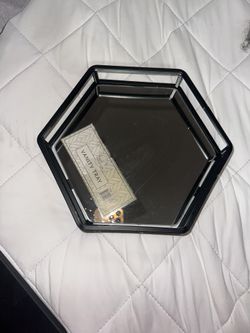 Vanity tray For Perfumes Lotions