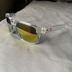 Oakley Sunglasses No damage Pick Up Costa Mesa 