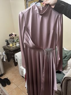 5 Green And Red Chairs