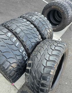 33x12.50r20 RDR m/T I'm selling this set of tires with 80% life left on all 4