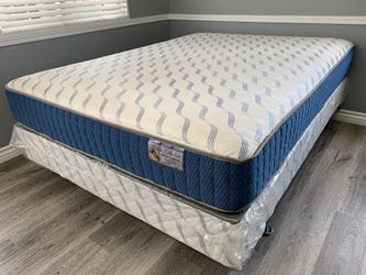 E.king size supreme orthopedic mattress and boxspring