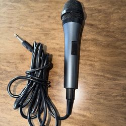 Microphone