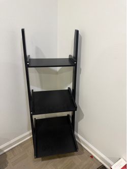 Free Standing bookshelf