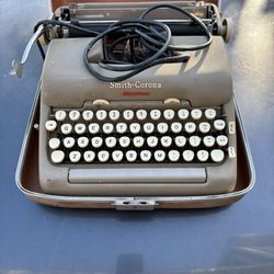 Portable Electric Typewriter Smith Corona In Working Condition 