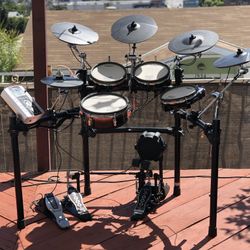 Roland TD-9 V-Drums Electronic Drum Set
