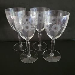 Set of 4 Vintage Etched Crystal Floral Wine Glasses 7 1/4" Tall