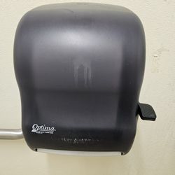 Commercial Lever Roll Paper Towel Dispenser in Black